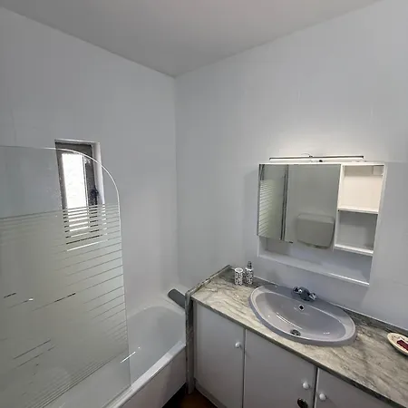 Dona Ana - Dream Flat * Lagos