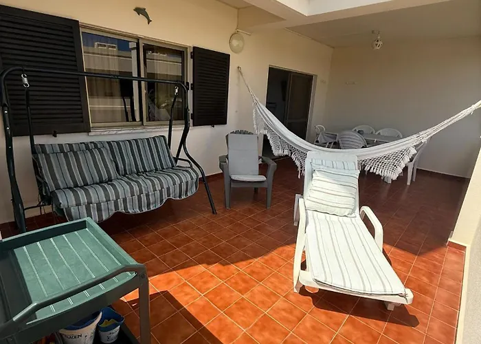 Dona Ana - Dream Flat Lagos