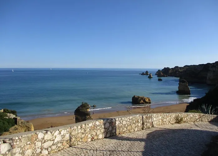 Dona Ana - Dream Flat Lagos